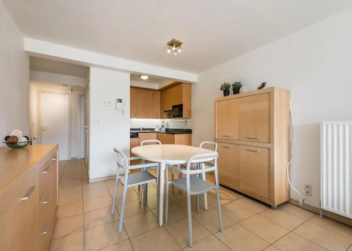 Apartment Paco Derde *